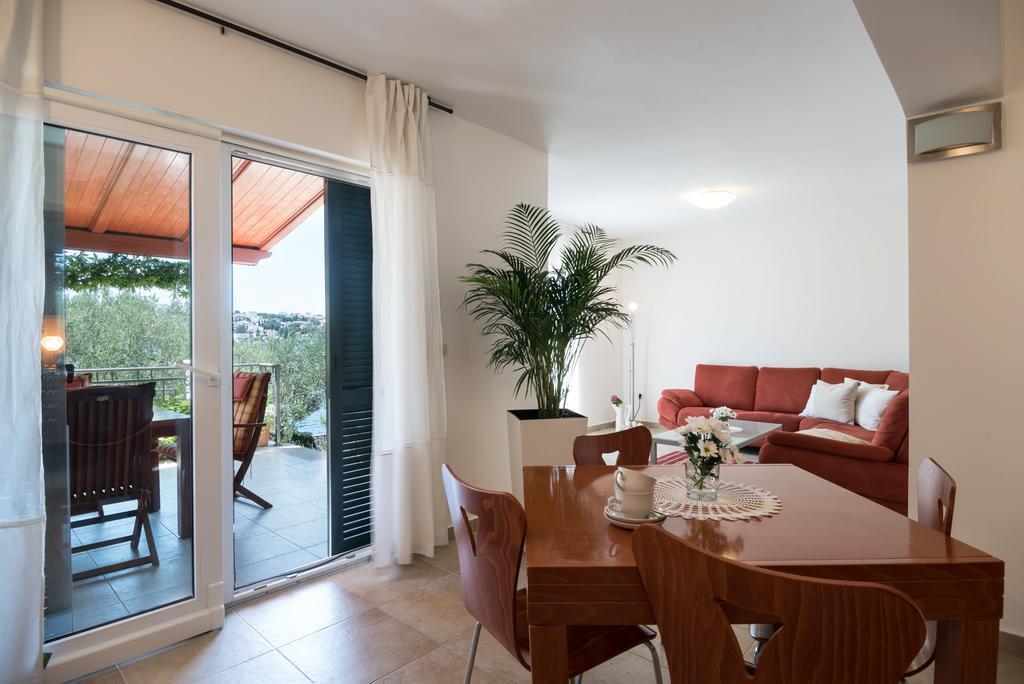 Apartman Roza Rogoznica  Exteriör bild